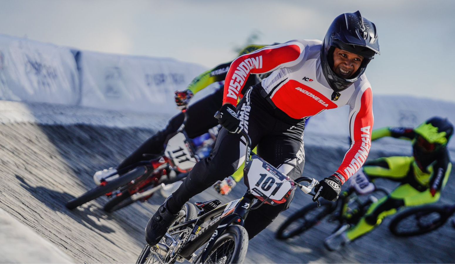 Firman Chandra Raih Podium di Banyuwangi BMX Supercross 2026